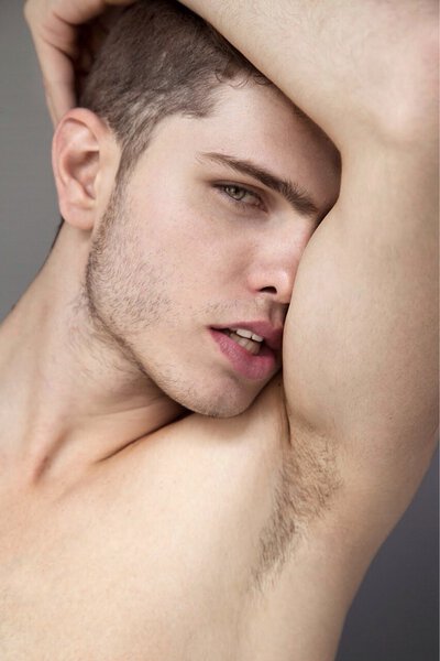 His Eyes Do It For Me