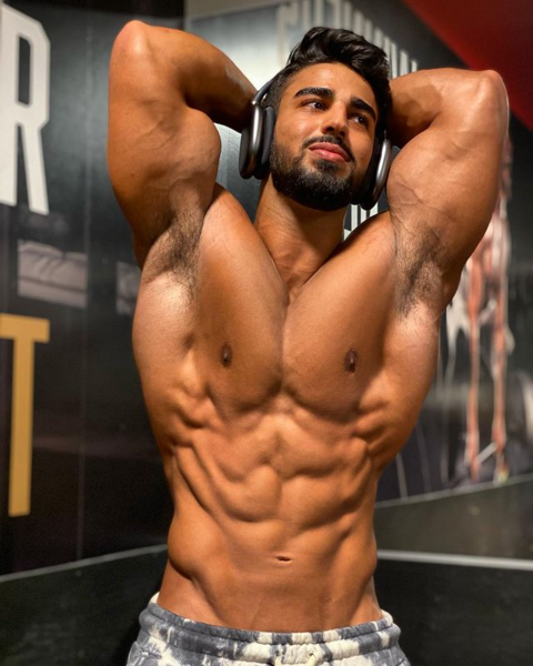 Beard-Sexy Pits-Awesome Abs-and MORE