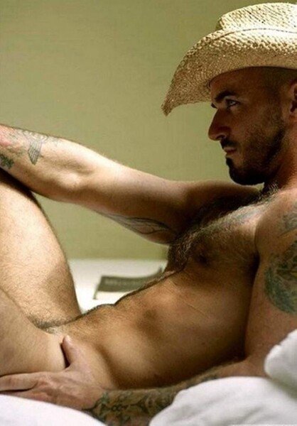 Furry-Naked-Cowboy-Profile