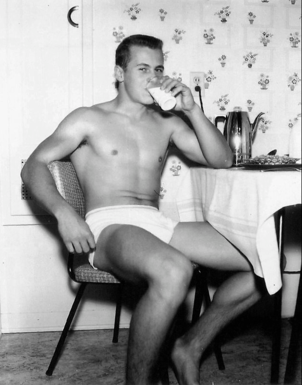 AMG Phil Knight 007.png