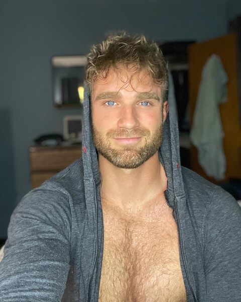 The Eyes and More = HOT🔥