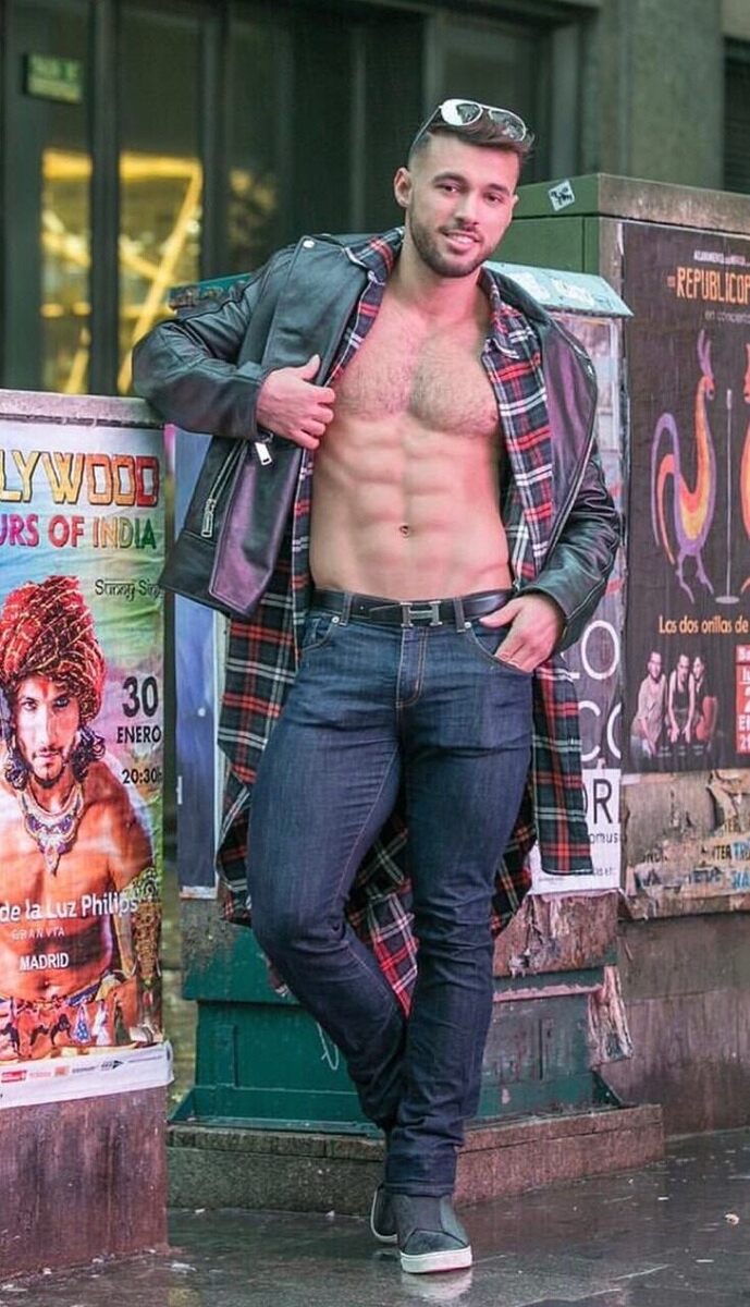 Nice smile - nice abs