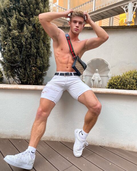 The Shoes and Shorts Match!