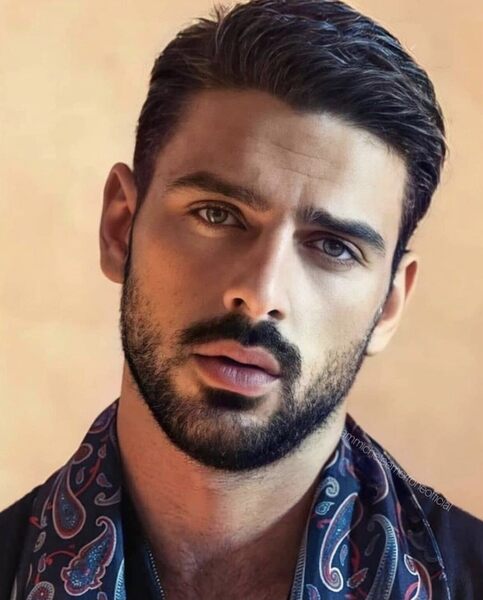 Kissable lips - beard - nice eyes