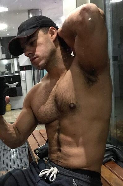 Selfie - hairy chest - pit