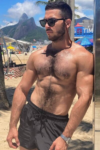 Scruff beard - hairy chest - nicely muscled