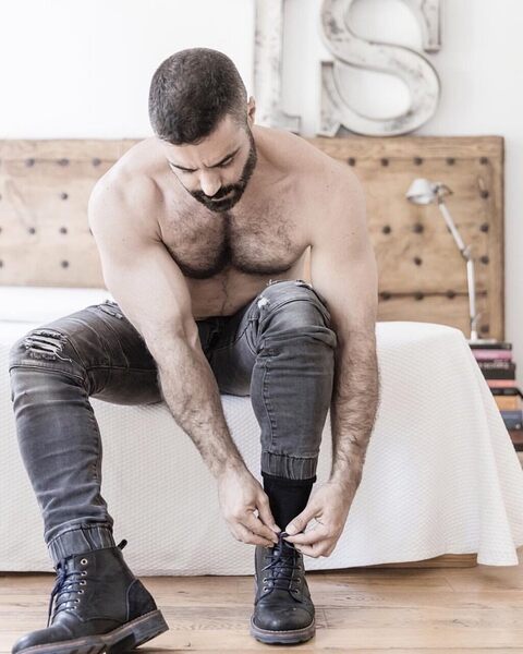 Tie Me Up, Tie Me Down