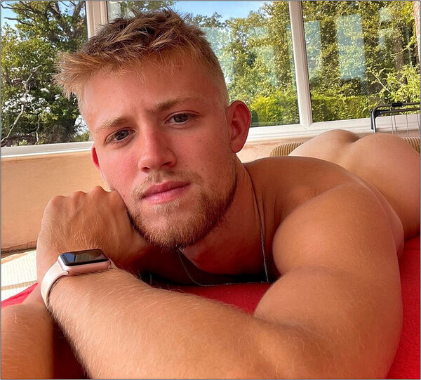 Looking into his eyes I see blond pubes and a tasty dick.