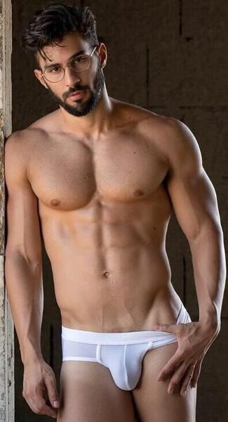 Nicely filled tighty whitie