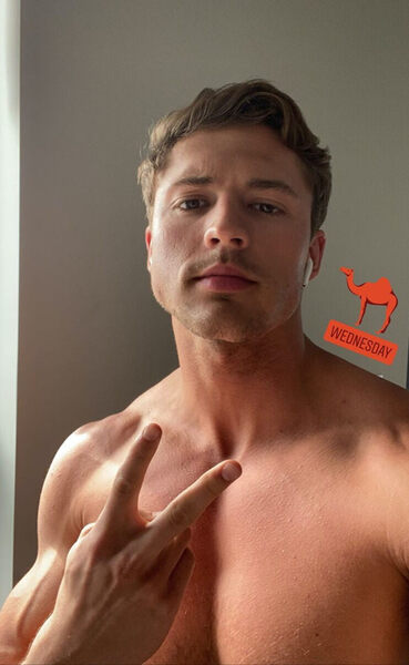 Yes! He does offer a two for one “Hump Day” special!
