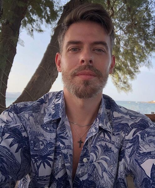Hoy guy… nice shirt.
