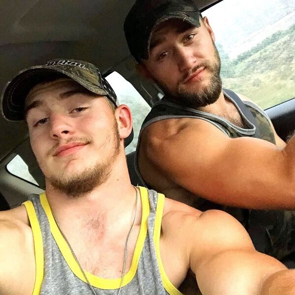 A couple of good ol’ boy bros