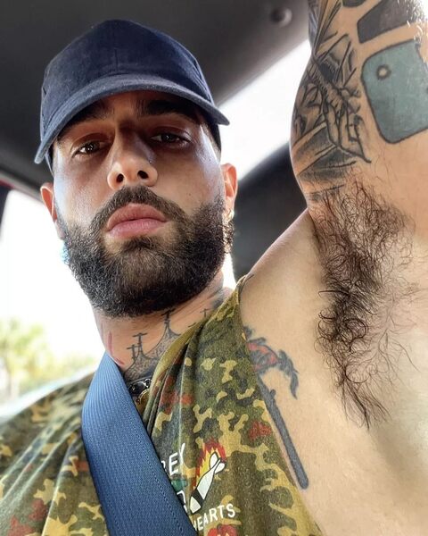 Two for the price of one for beard and pit lovers.