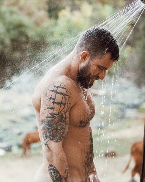 I wonder if the animals are as impressed as I would be if I were there…