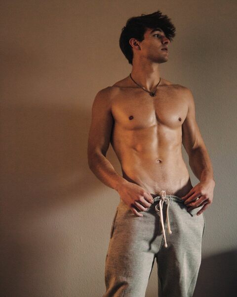Lots of potential here… if you like ‘em smooth and youngish grab him now.