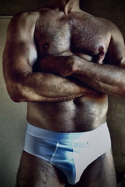 Folded arm torso
