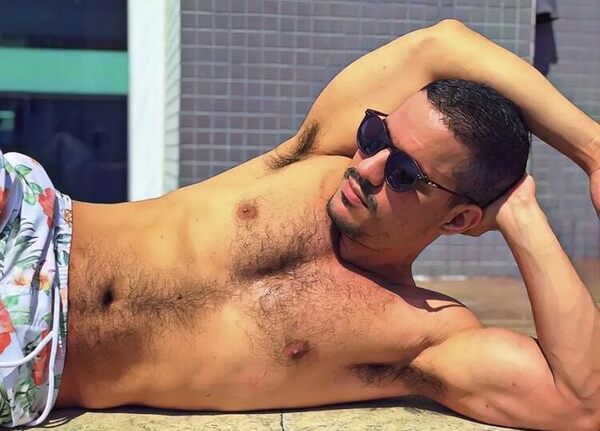 His nips and Pitts are calling you…