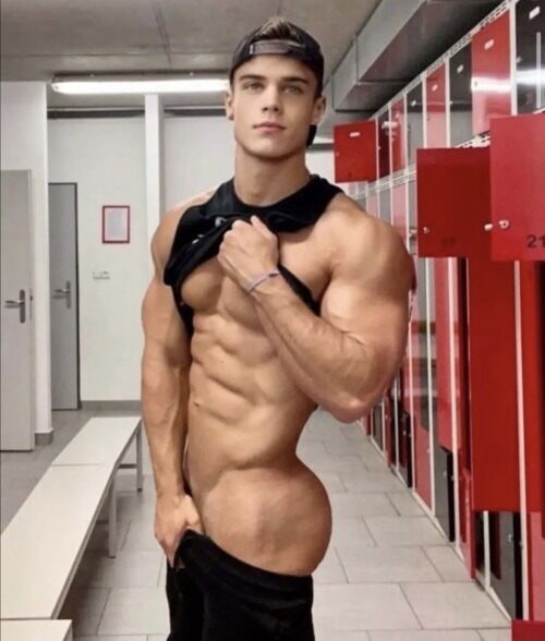 Nice locker room abs and butt!