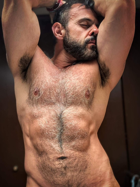 The model of a modern DILF…