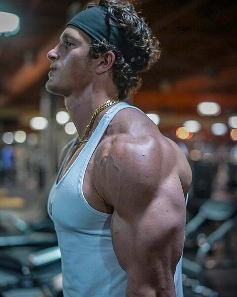 I can smell the sweat…
