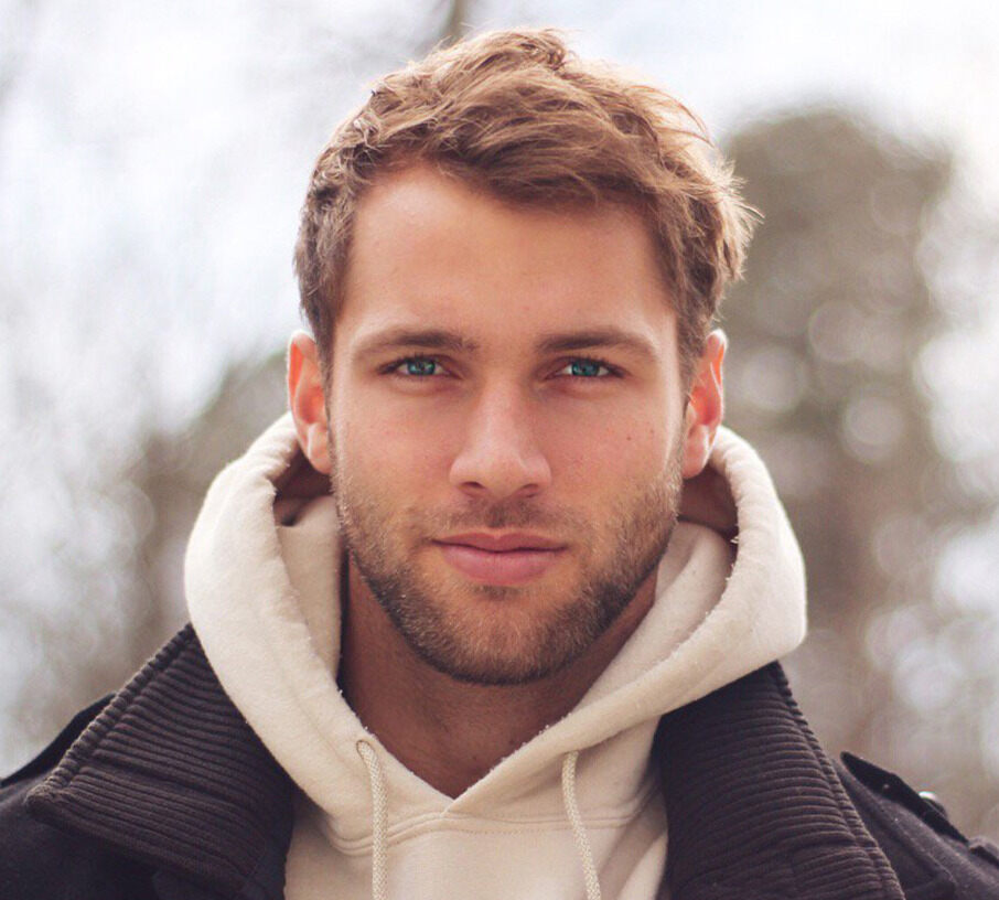 Damn do his eyes have it… plus looking forward to seeing more of him when things warm up…