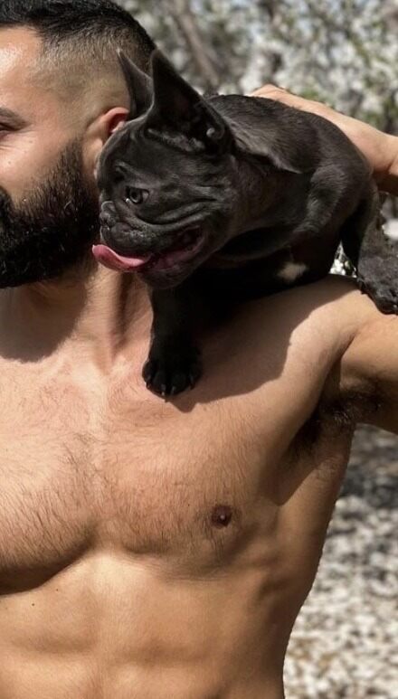 Even the pooch wants to lick that nip!
