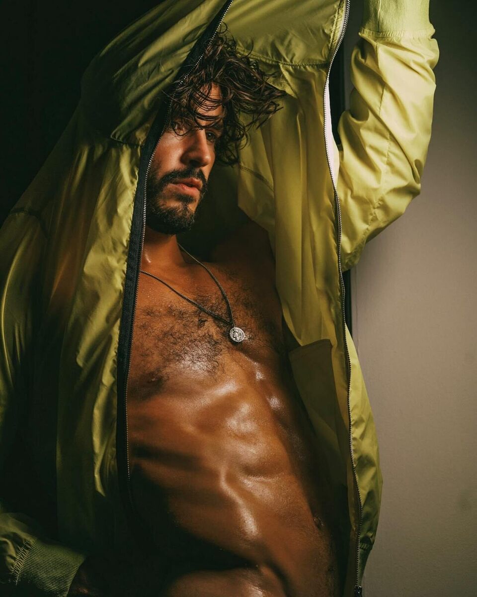 Lime green and lean…