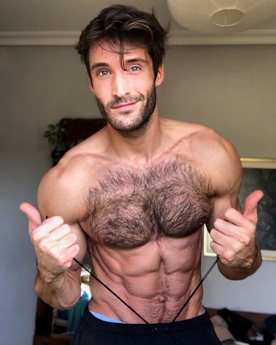 This guy indeed gets two thumbs up!  Plus one other body part as well….