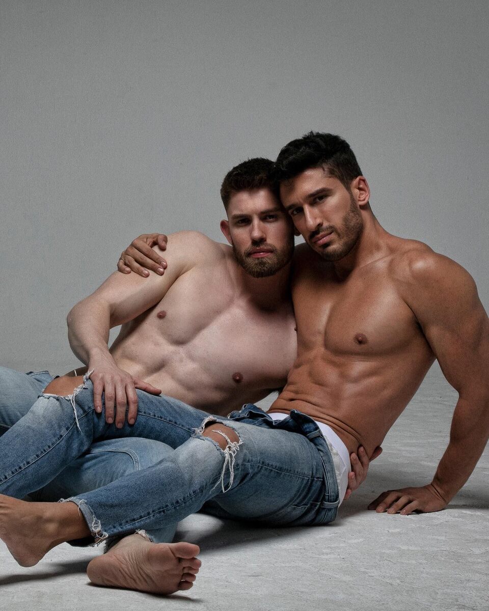 Ripped jeans bros
