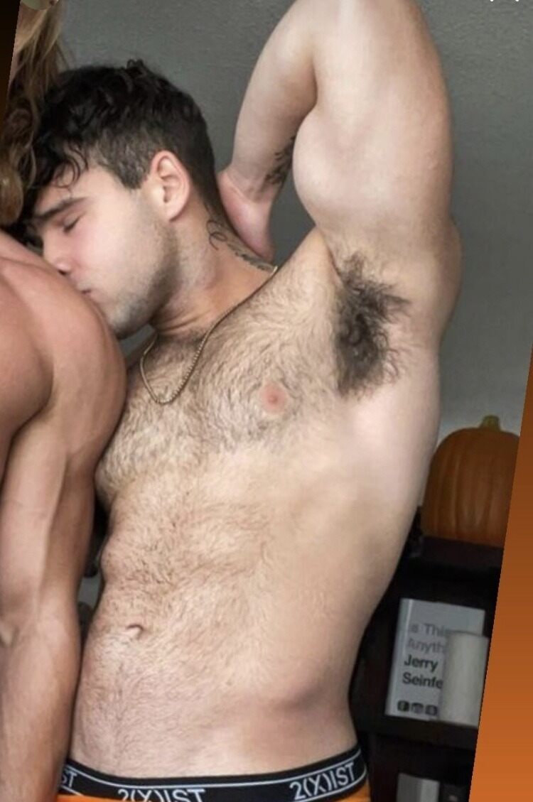 His lips ain’t gonna be on that shoulder for long.