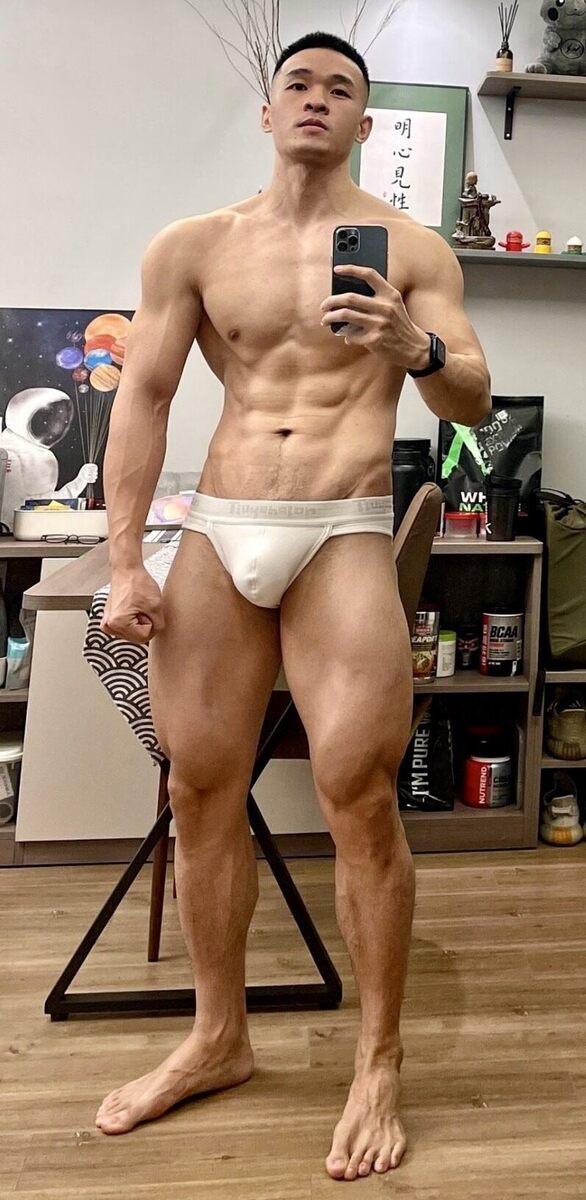 Sexy Asian bro
