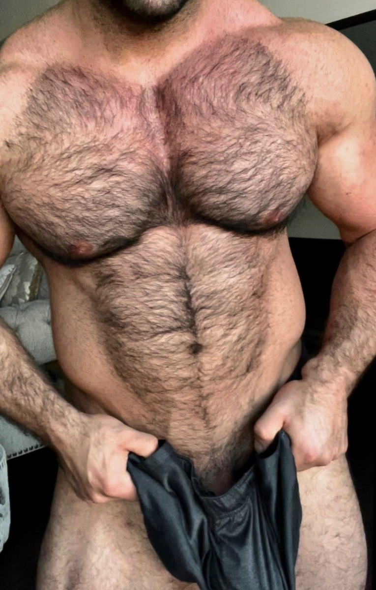 The hairy DILF...
