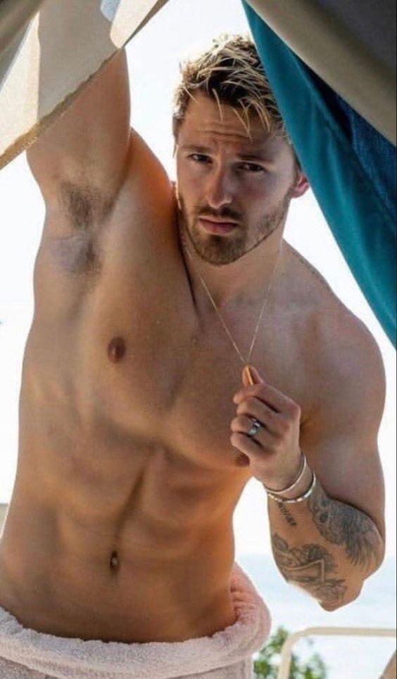 Blondish pit