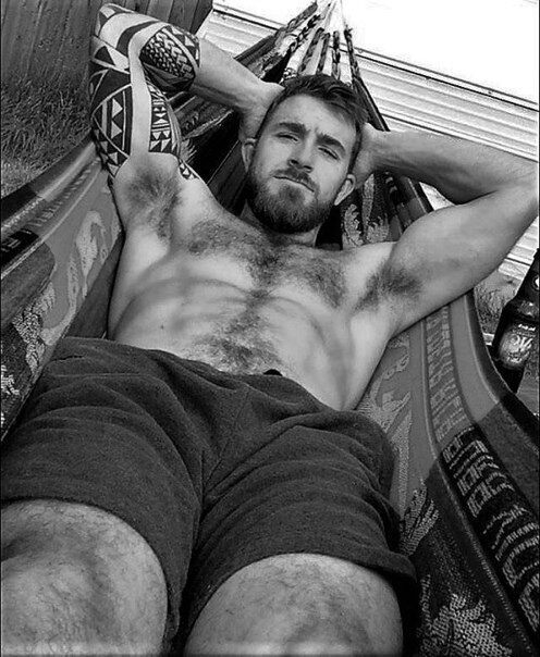 Chilling on that hammock.
