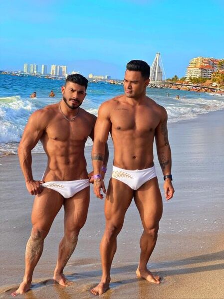 Beach buds…