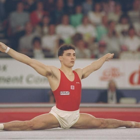 This guy would definitely be flexible in bed!