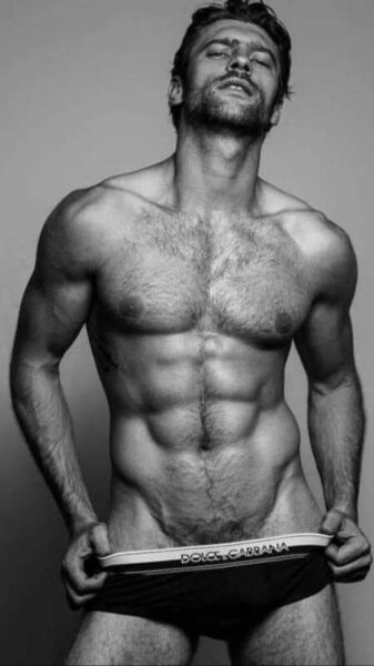 Dolce & Gabbana is usually a good indication that something “sweet” is yet to cum!