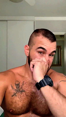 Sniff bitch!  And yes! You have my permission to lick the screen…
