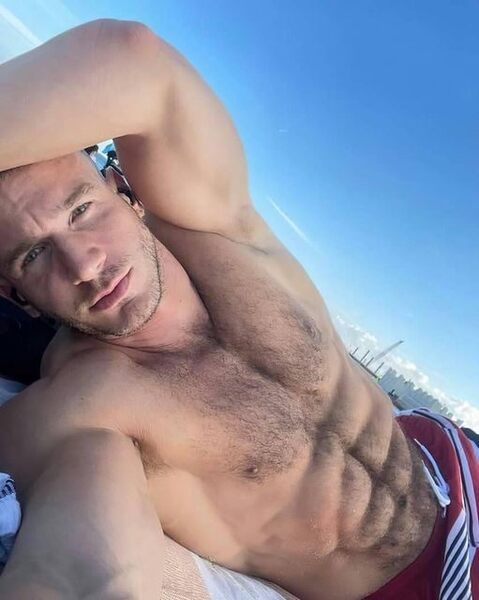 He’s begging you to kiss him… and then lick him all over…