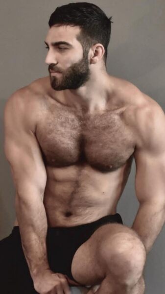 He took his shirt off just for you