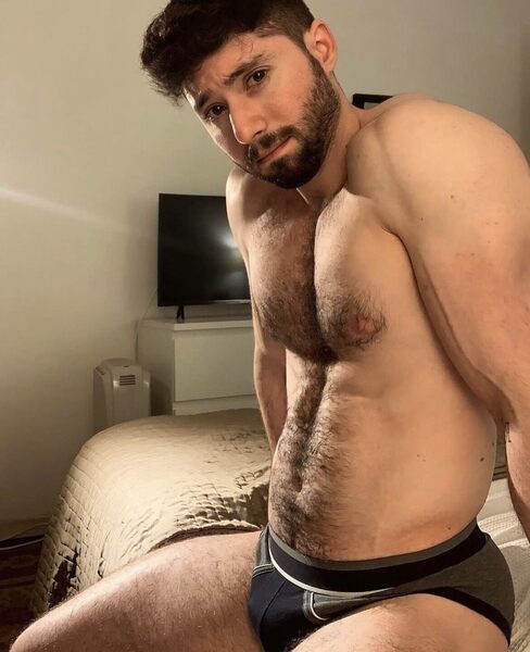 Please come to bed with me…