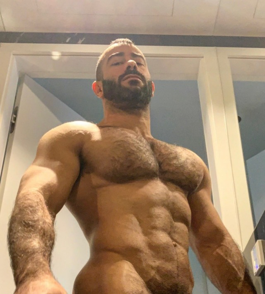 I think the boi on the floor just got the message…