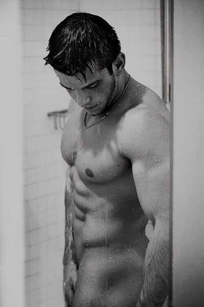 Pure hotness even in B&W