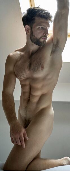 Lean muscle to be worshiped