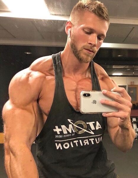 Big hard dude muscle