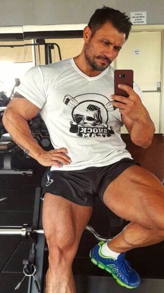 I’m guessing that it would be worth the effort to explore what’s  between those thighs