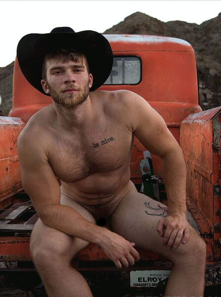 Nicely naked cowboy