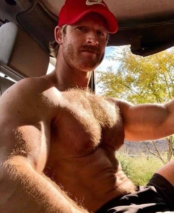 Good ‘ol boy working it