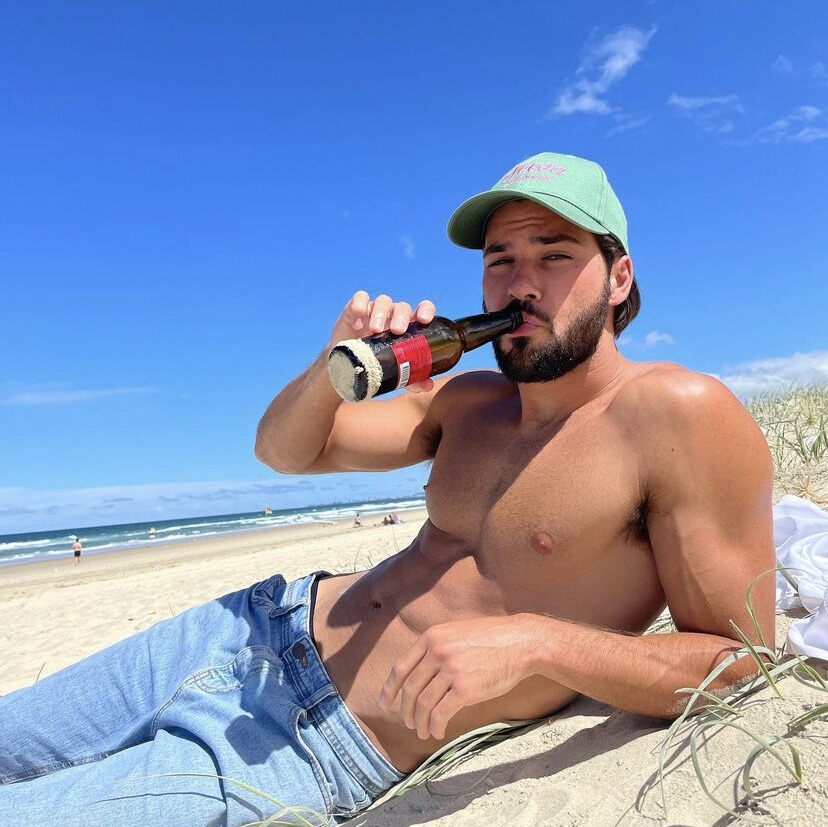 Good ‘ol boy chilling out at the redneck riviera