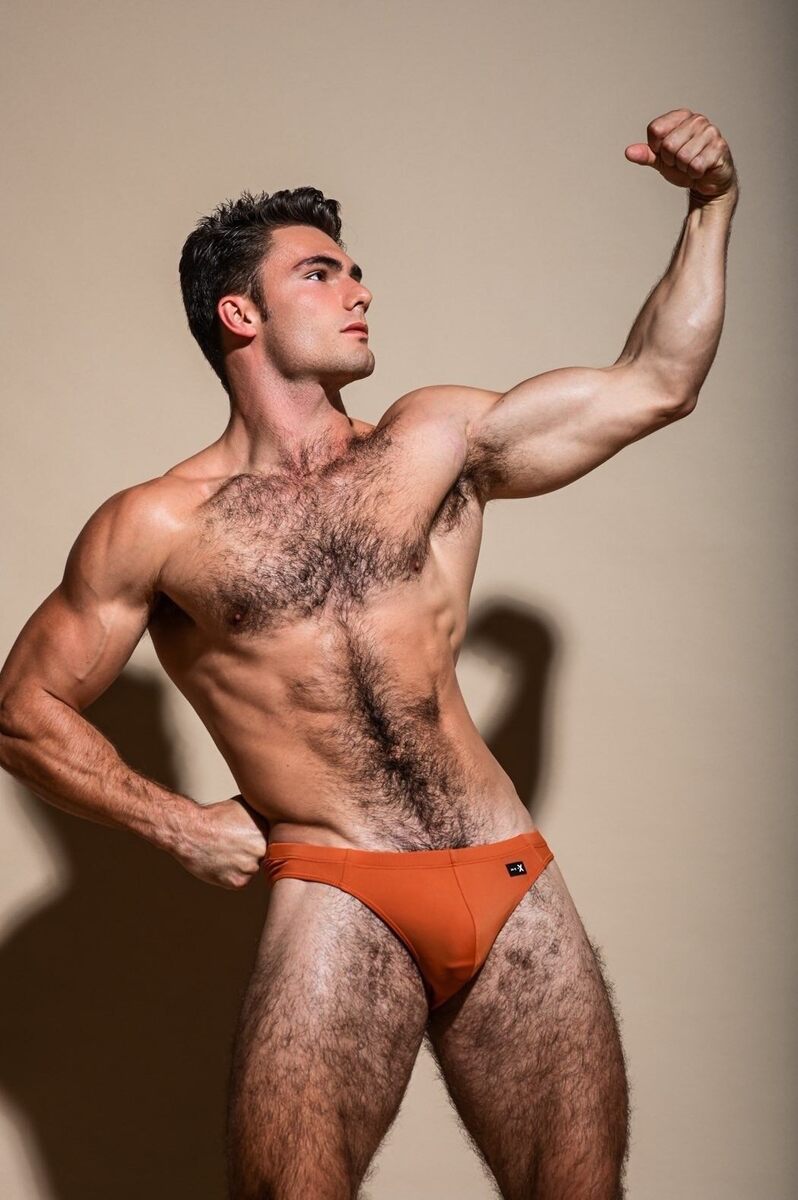Looks like there’s some juice in that orange.
